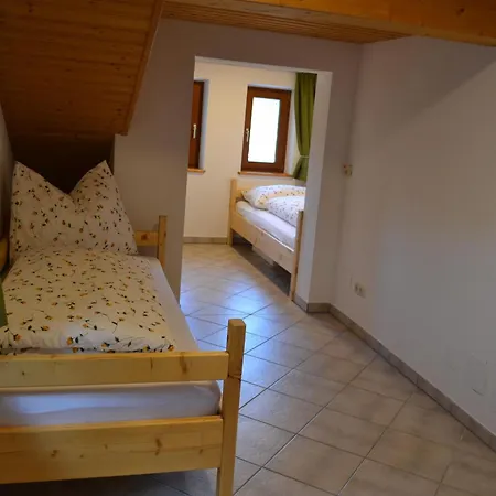 アパート Familienappartement Waldstueberl *